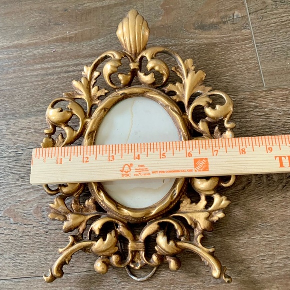 Antique Free Standing Brass Ornate Victorian Picture Frame - Picture 2 of 10